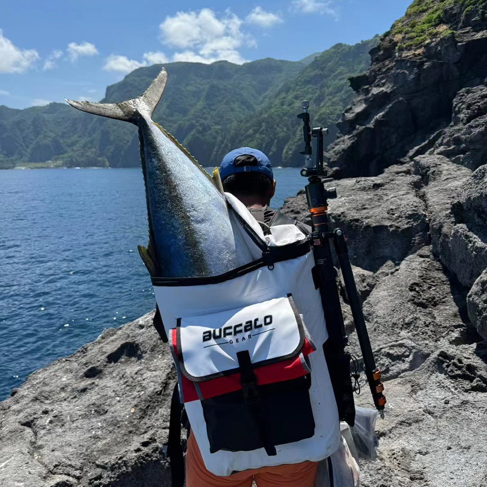 Fish Cooler Backpack (31 qt)