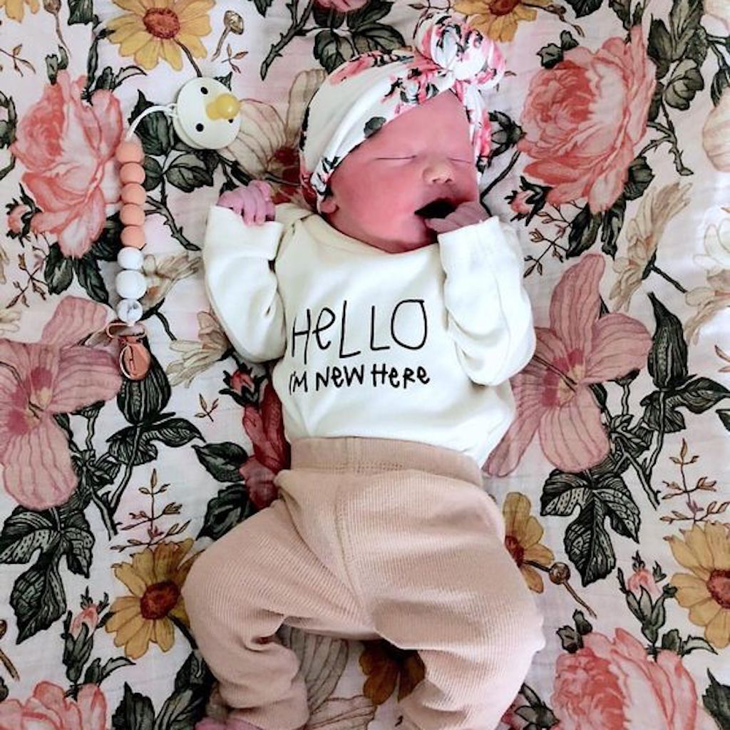 "Hello, I'm New Here" Organic Baby Bodysuit